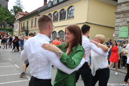 Po dveh letih Kamnik danes v znamenju maturantske četvorke (69)